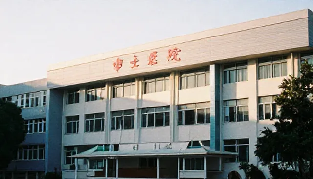 品牌代理选型关注点:对比两种做法的实际取舍